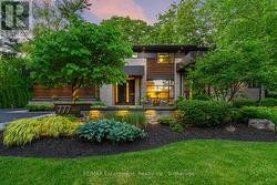 777 SHADELAND AVENUE  Burlington (Lasalle), ON L7T 2M2