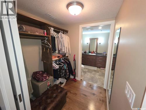 203 510 4Th Avenue, Rosthern, SK 