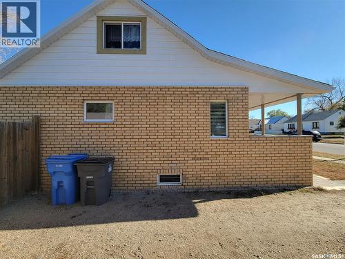 1517 3Rd Street, Estevan, SK 
