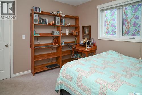 319 Stefaniuk Crescent, Saskatoon, SK 