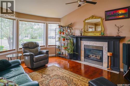 319 Stefaniuk Crescent, Saskatoon, SK 