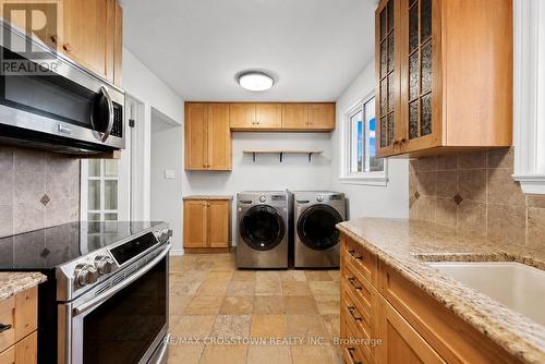 29 Baker Crescent, Barrie, ON 