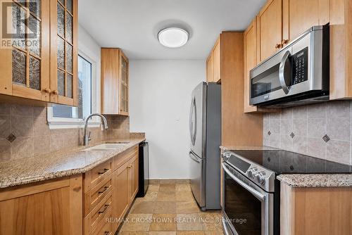 29 Baker Crescent, Barrie, ON 