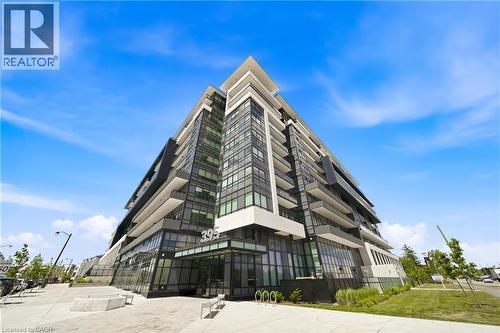 395 DUNDAS Street W Unit# 221  Oakville, ON L6M 4M2