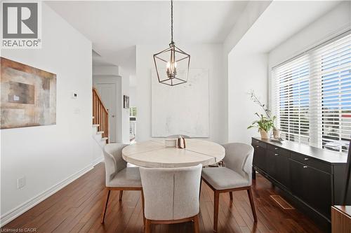 5035 Bidwell Common, Burlington, ON - Indoor Photo Showing Dining Room