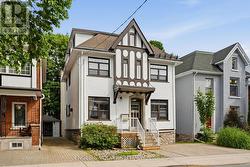 491 MCLEOD STREET  Ottawa, ON K1R 5P7
