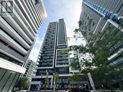 902 - 105 ONEIDA CRESCENT Richmond Hill, ON L4B 0H6