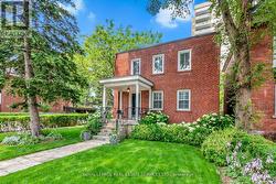 2ND FLR - 42 GORMLEY AVENUE Toronto, ON M4V 1Y8