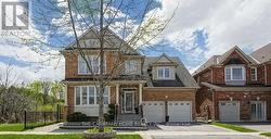 92 CLAUSFARM LANE Whitchurch-Stouffville, ON L4A 0M1