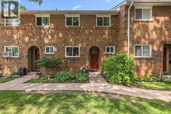 125 LIVINGSTON Avenue Unit# 34 Grimsby, ON L3M 4S5