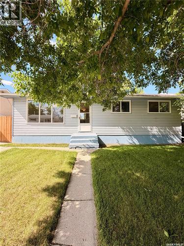 214 Fisher CRESCENT  Saskatoon, SK S7L 5C9