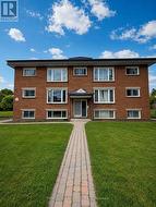 1 - 368 BELISLE STREET Ottawa, ON K1L 6V2