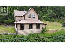 456 Long Lake Avenue Greenwood, BC V0H 1J0
