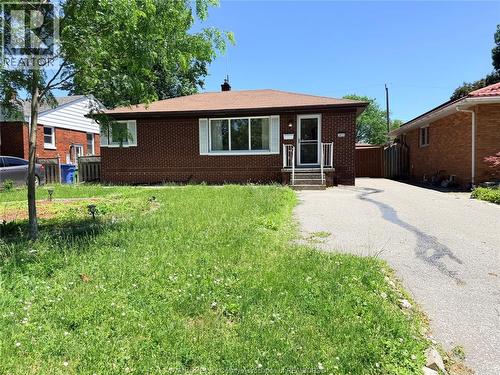 3825 POPLAR  Windsor, ON N9C 2E2