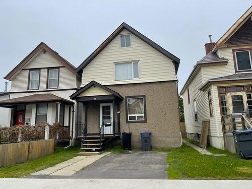 121 Dease Street  Thunder Bay, ON P7C 2H7