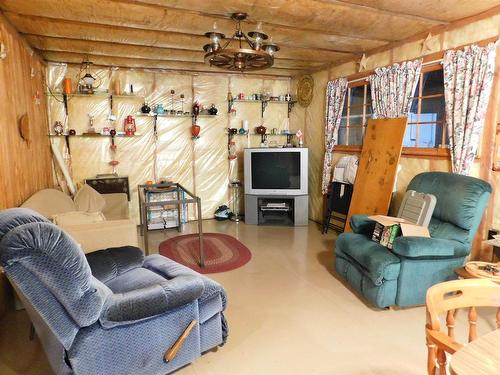 140 White Wing Road, Ear Falls, ON 