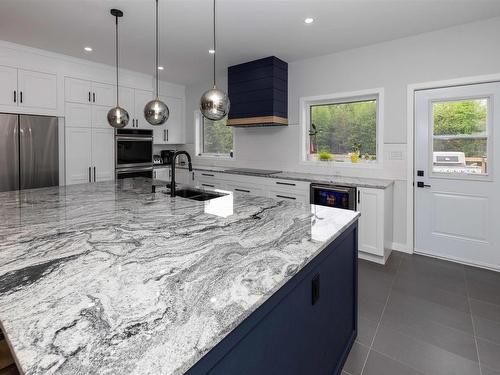 3281 Fairview Avenue, Thunder Bay, ON 