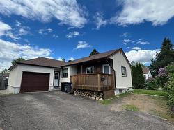 523 Hodder Avenue Thunder Bay, ON P7A 1V6