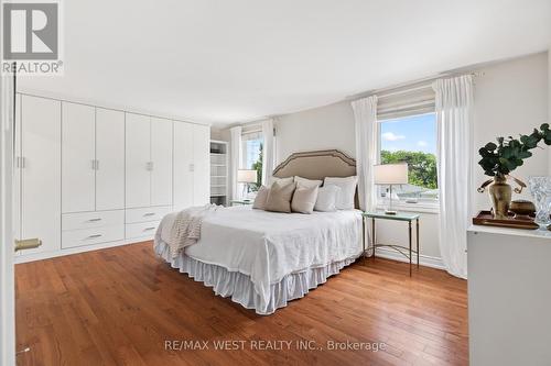 823 Hyde Road, Burlington, ON 