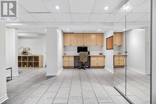 823 Hyde Road, Burlington, ON 