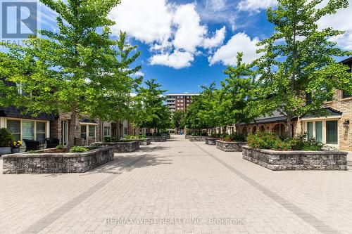 823 Hyde Road, Burlington, ON 