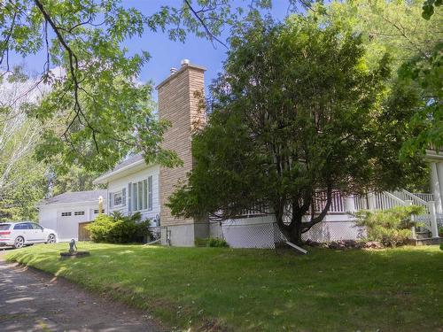 136 Sherwood Dr  Thunder Bay, ON P7B 6L1