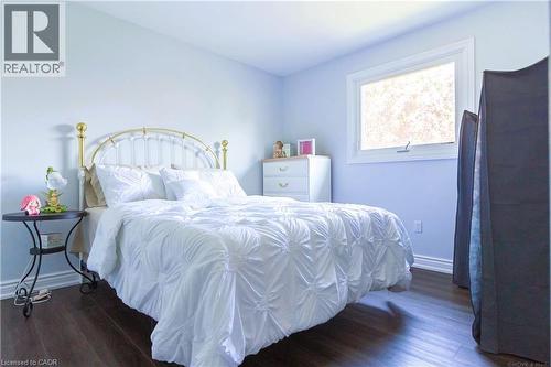 2390 Sinclair Circle, Burlington, ON 