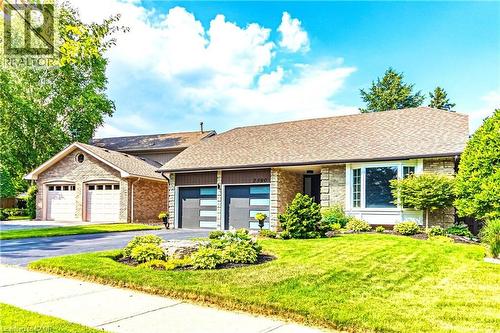 2390 Sinclair Circle, Burlington, ON 
