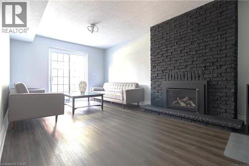 2390 Sinclair Circle, Burlington, ON 