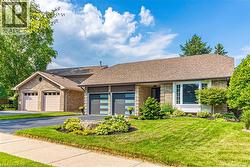 2390 SINCLAIR Circle  Burlington, ON L7P 3C3