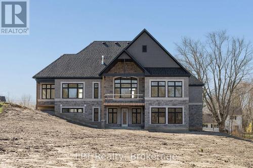 32 Ormiston Street, Clarington, ON 