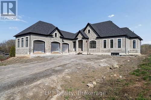 32 Ormiston Street, Clarington, ON 