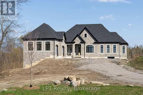 32 Ormiston Street, Clarington, ON 
