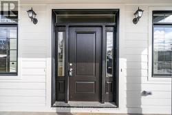 127 GIBBONS STREET Oshawa (Mclaughlin), ON L1J 4Y1
