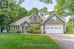 124 GOLDEN POND DRIVE South Bruce Peninsula, ON N0H 2T0