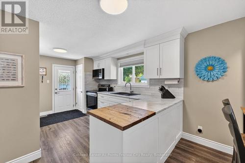 125 Widder Street, Goderich (Goderich (Town)), ON - Indoor Photo Showing Kitchen With Double Sink