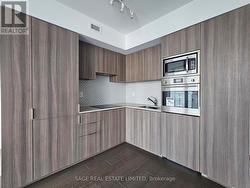 1211 - 11 WELLESLEY STREET W Toronto, ON M4Y 0G4