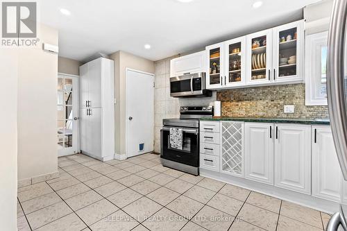 1486 Lepage Avenue, Ottawa, ON - Indoor Photo Showing Kitchen
