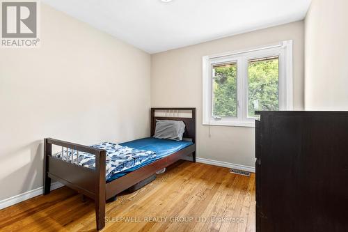 1486 Lepage Avenue, Ottawa, ON - Indoor Photo Showing Bedroom
