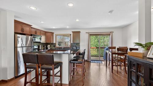 41-1000 9Th Street, Invermere, BC - Indoor