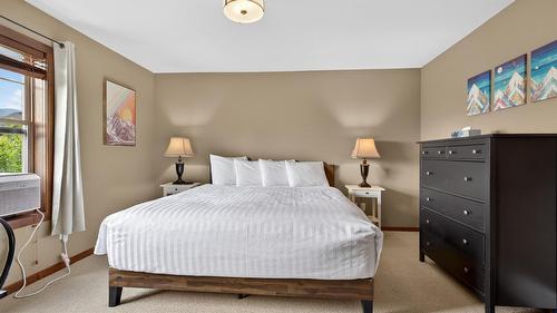 41-1000 9Th Street, Invermere, BC - Indoor Photo Showing Bedroom