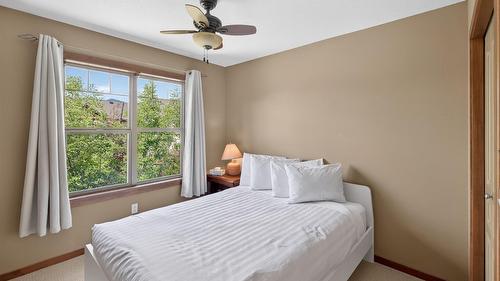 41-1000 9Th Street, Invermere, BC - Indoor Photo Showing Bedroom
