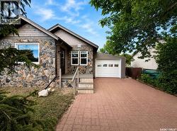 107 4TH AVENUE N Lucky Lake, SK S0L 1Z0