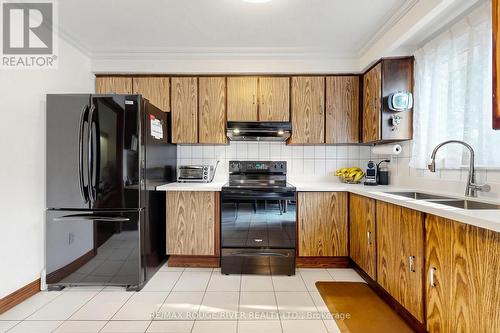 2 Faversham Crescent, Toronto, ON 