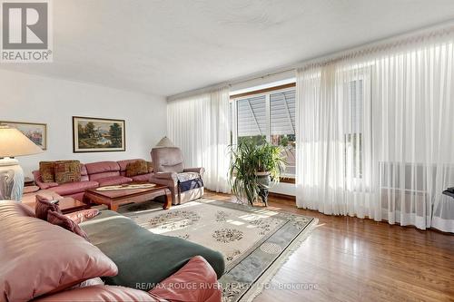 2 Faversham Crescent, Toronto, ON 