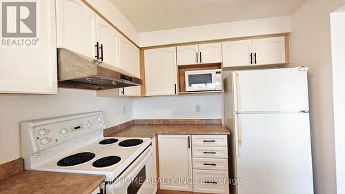 340 Kittridge Road, Oakville, ON 