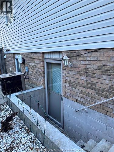7929 Hawthorne Drive, Windsor, ON 
