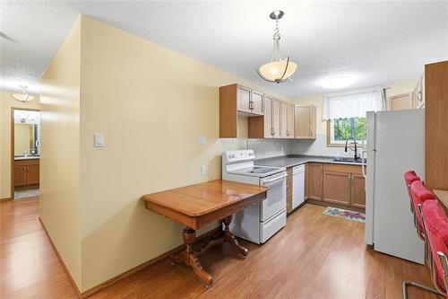 222-35 Valhalla Dr, Winnipeg, MB 