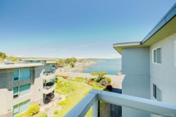 #307-1270 Beach Dr Oak Bay, BC V8S 2N3