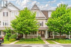 2043 MADRID AVENUE Ottawa, ON K2J 0K1